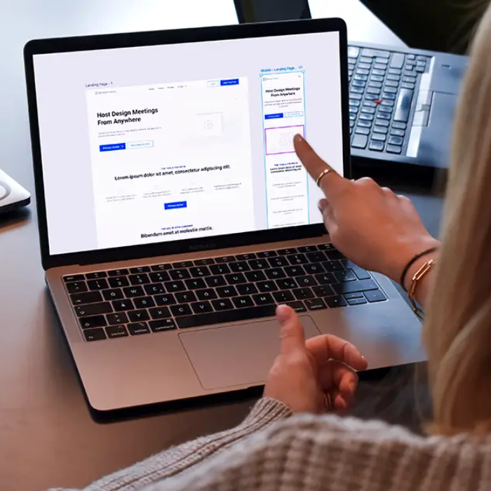 Crafting UX/UI Design That Drives Engagement and Fuels Growth Crafting UX/UI Design That *Drives Engagement* and *Fuels Growth*